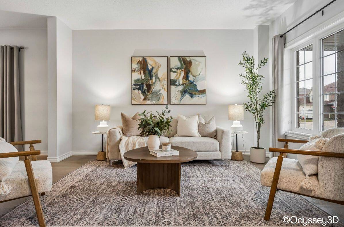 Why HDR is the standard for real estate photography in Toronto, clear windows and bright interior