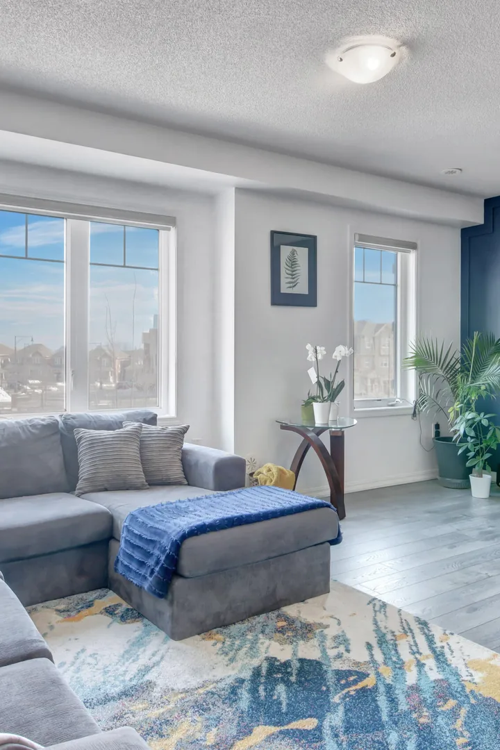 Cinematic camera on a gimbal filming a Vaughan living room
