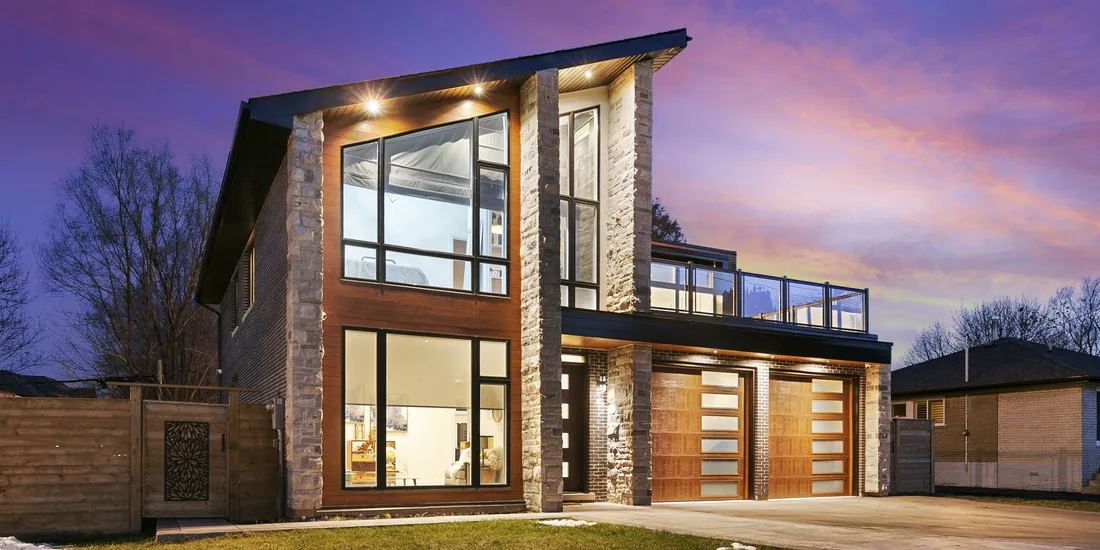 Twilight exterior captured for an Odyssey3D listing film