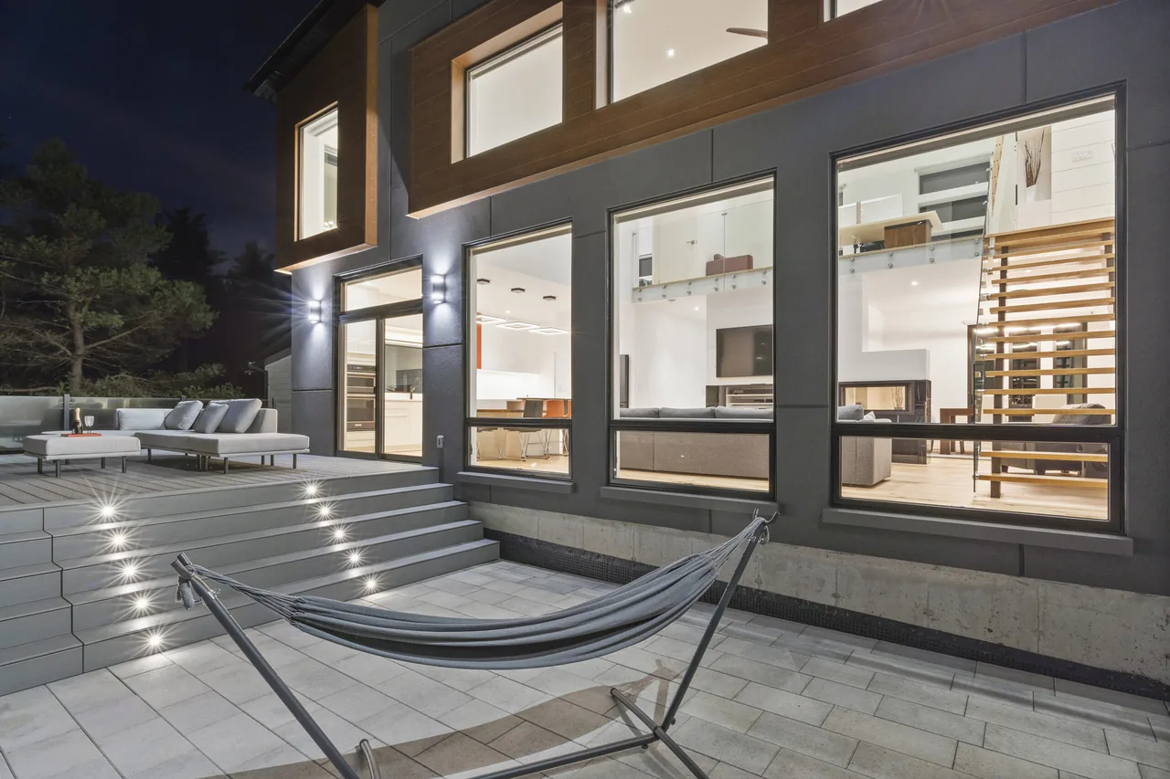 Finished Etobicoke listing photo delivered the next business day